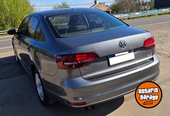 Autos - Volkswagen Vento 2017 Nafta 137857Km - En Venta