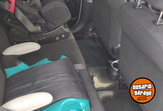 Autos - Toyota Etios 2014 Nafta 110000Km - En Venta