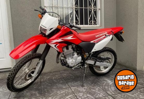 Motos - Honda Tornado 2022 Nafta 12977Km - En Venta