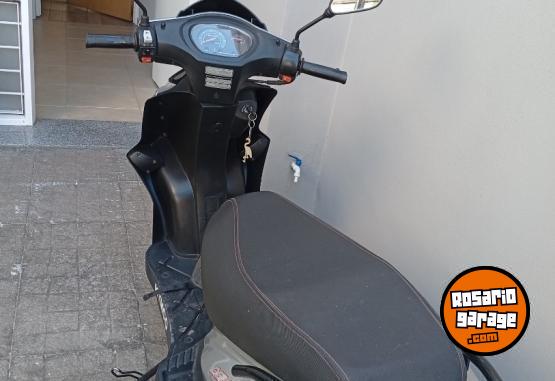 Motos - Kymco Agility 125 2021 Nafta 5800Km - En Venta