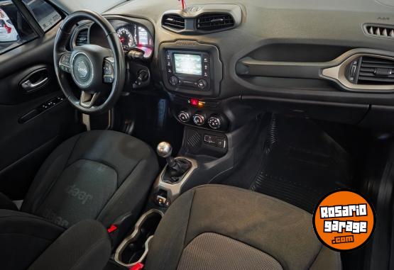 Camionetas - Nissan Renegade 2017 Nafta 141000Km - En Venta