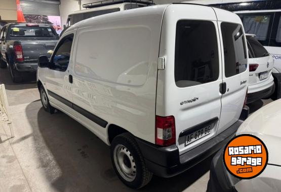 Utilitarios - Citroen Berlingo VTI Furgon 1.6 2022 Nafta 190000Km - En Venta