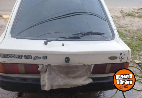 Autos - Ford Escort gua 1.8 1993 GNC 200000Km - En Venta