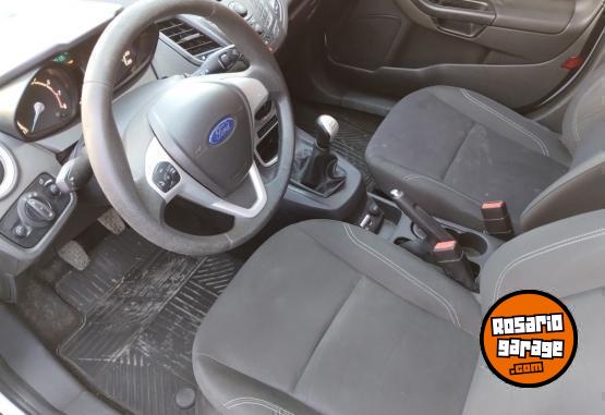 Autos - Ford Fiesta gol corsa 208 ka 2016 Nafta 139000Km - En Venta