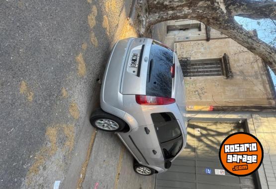 Autos - Ford Fiesta ambiente 1.6 2004 Nafta 165000Km - En Venta