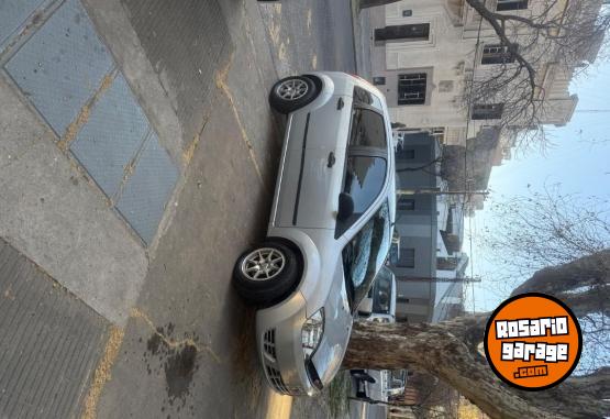 Autos - Ford Fiesta ambiente 1.6 2004 Nafta 165000Km - En Venta