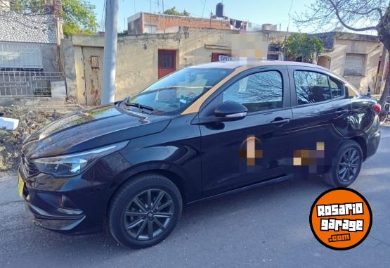 Autos - Fiat Cronos 2023 GNC 129000Km - En Venta