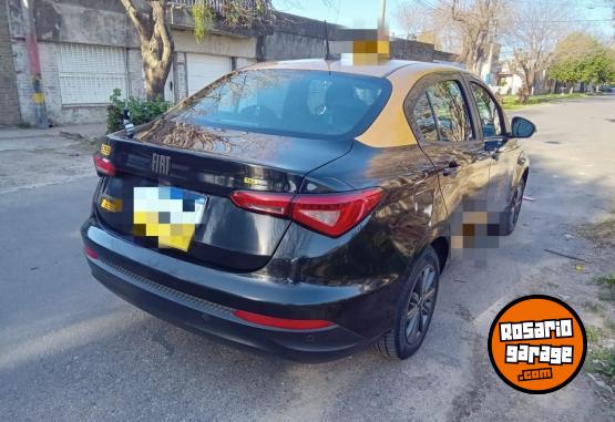 Autos - Fiat Cronos 2023 GNC 129000Km - En Venta