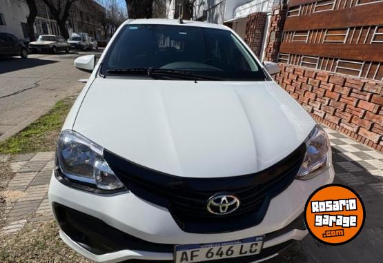 Autos - Toyota ETIOS 2021 Nafta 30000Km - En Venta