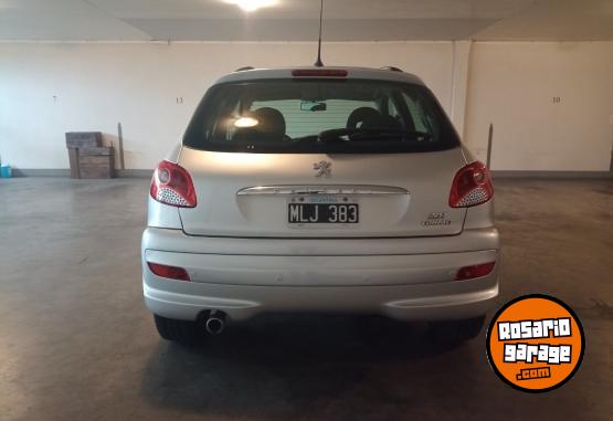 Autos - Peugeot 207 XT 2013 Nafta 103000Km - En Venta