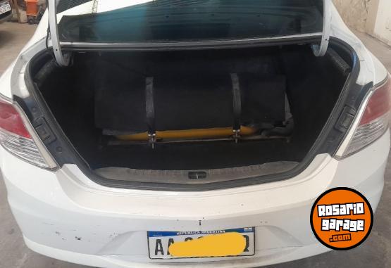 Autos - Chevrolet Prisma joy 2017 GNC 242000Km - En Venta