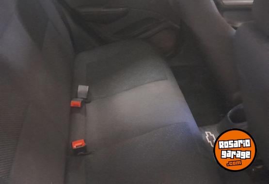 Autos - Chevrolet Prisma joy 2017 GNC 242000Km - En Venta