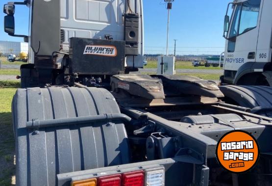 Camiones y Gras - IVECO 170E28 CON EQUIPO HIDRAULICO MOD 2022 - En Venta