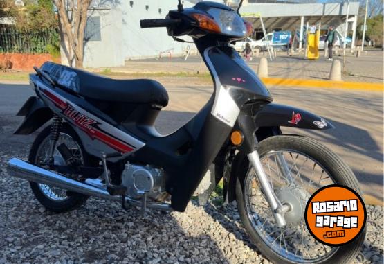 Motos - Motomel Blitz 110cc 2022 Nafta 4300Km - En Venta