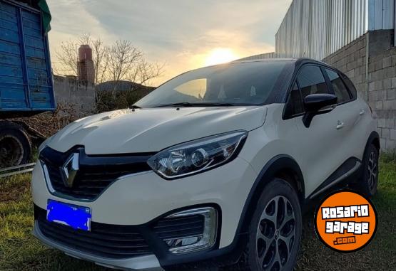 Autos - Renault Captur instense 2018 Nafta 110000Km - En Venta