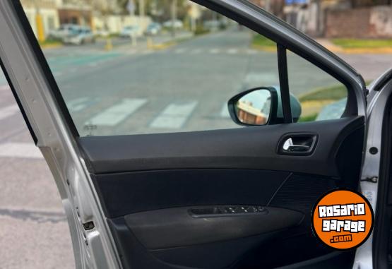 Autos - Peugeot 308 Allure Nav 1.6 2015 Nafta 76000Km - En Venta