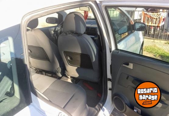 Autos - Volkswagen Suran 2009 Nafta 152400Km - En Venta