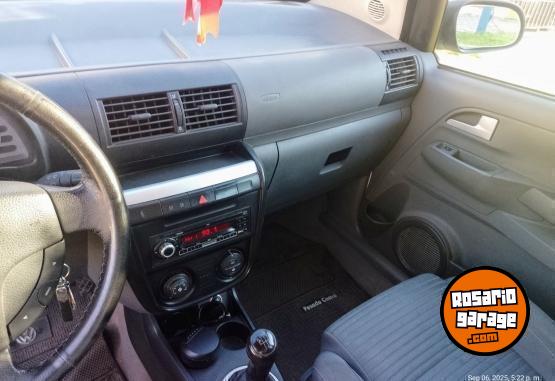 Autos - Volkswagen Suran 2009 Nafta 152400Km - En Venta