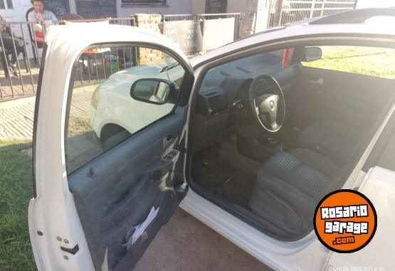 Autos - Volkswagen Suran 2009 Nafta 152400Km - En Venta