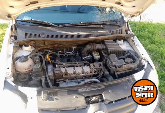 Autos - Volkswagen Suran 2009 Nafta 152400Km - En Venta