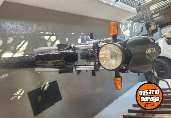 Motos - Honda Cg Titan 150cc 2014 Nafta 9985Km - En Venta