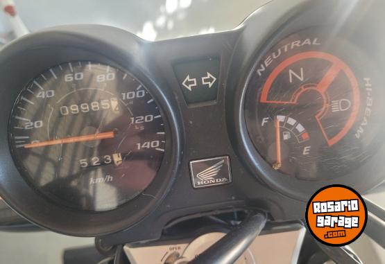 Motos - Honda Cg Titan 150cc 2014 Nafta 9985Km - En Venta