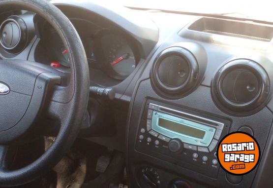 Autos - Ford Fiesta 2009 GNC 150000Km - En Venta