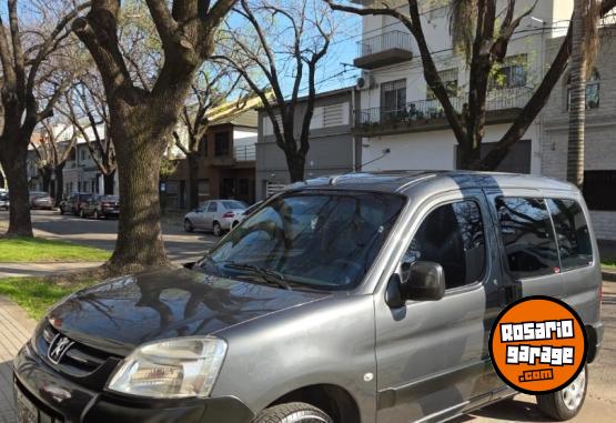 Utilitarios - Peugeot Partner Patagónica 2015 Nafta 130000Km - En Venta
