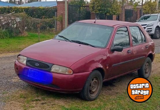 Autos - Ford Fiesta 1999 Diesel 186000Km - En Venta