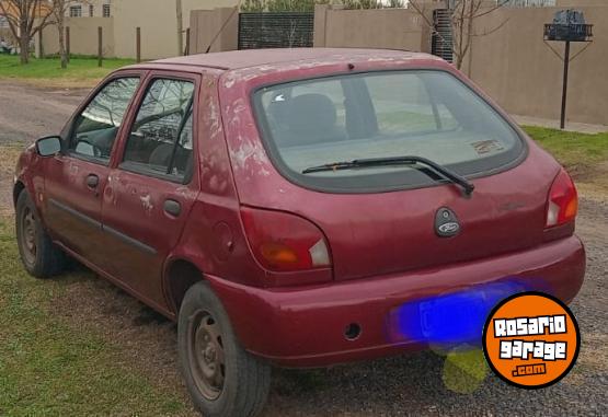Autos - Ford Fiesta 1999 Diesel 186000Km - En Venta