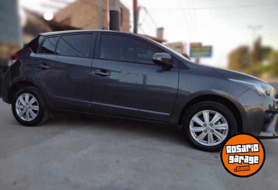 Autos - Toyota Yaris 2017 Nafta 108000Km - En Venta