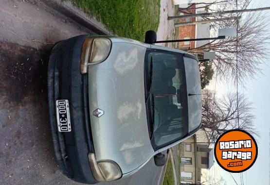 Utilitarios - Renault 1.9 diesel 2001 Diesel 320000Km - En Venta