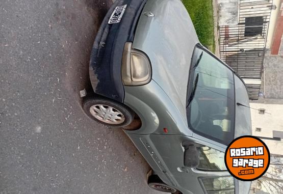 Utilitarios - Renault 1.9 diesel 2001 Diesel 320000Km - En Venta