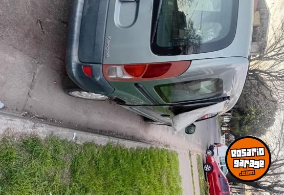 Utilitarios - Renault 1.9 diesel 2001 Diesel 320000Km - En Venta