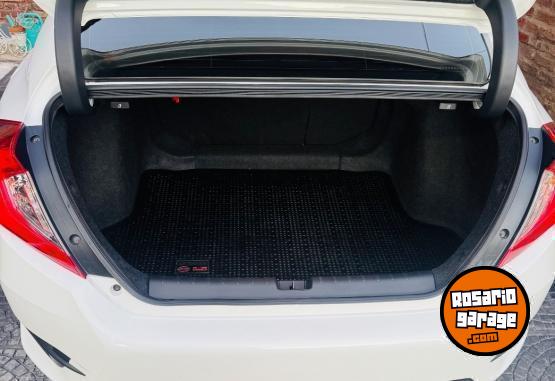 Autos - Honda Civic exl 2.0 2017 Nafta 66000Km - En Venta