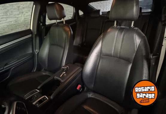 Autos - Honda Civic exl 2.0 2017 Nafta 66000Km - En Venta