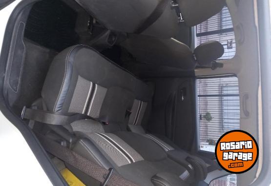 Autos - Chevrolet Spin active 2015 GNC 140000Km - En Venta