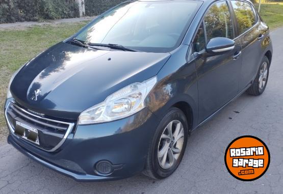 Autos - Peugeot 208 2014 Nafta 128000Km - En Venta