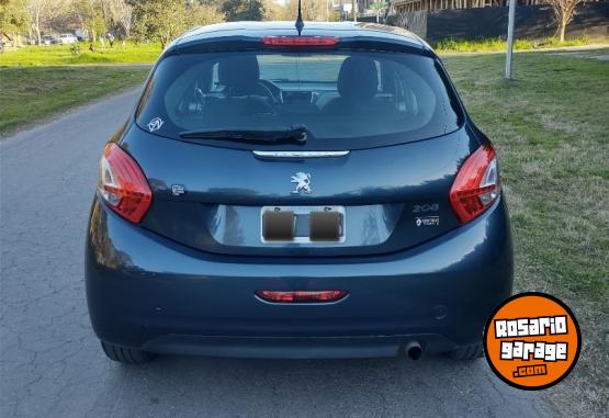 Autos - Peugeot 208 2014 Nafta 128000Km - En Venta