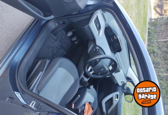 Autos - Peugeot 208 2014 Nafta 128000Km - En Venta