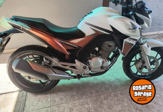 Motos - Honda CB 250 2017 Nafta 6000Km - En Venta