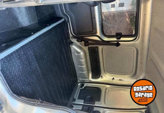 Utilitarios - Renault Kangoo 2016 Nafta 99000Km - En Venta