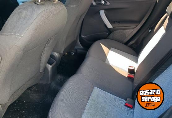 Autos - Peugeot 208 2013 Nafta 101000Km - En Venta