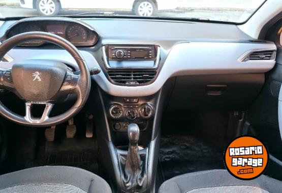 Autos - Peugeot 208 2013 Nafta 101000Km - En Venta