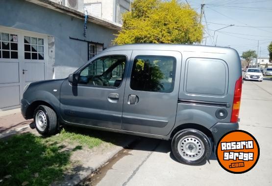 Utilitarios - Renault Kangoo 2017 GNC 120000Km - En Venta