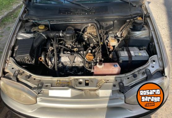 Autos - Fiat Palio 2000 Nafta 230000Km - En Venta