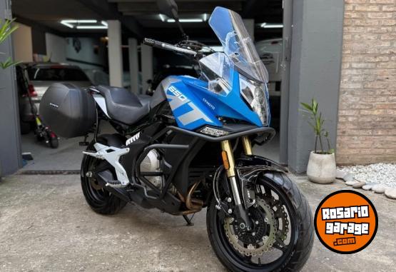 Motos - CF 650 mt 2023 Nafta 2300Km - En Venta