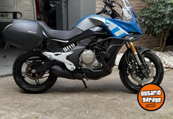 Motos - CF 650 mt 2023 Nafta 2300Km - En Venta