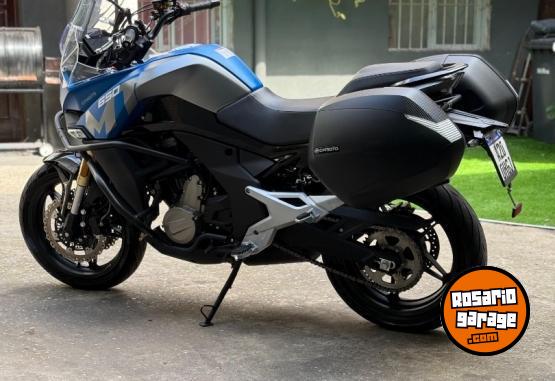 Motos - CF 650 mt 2023 Nafta 2300Km - En Venta