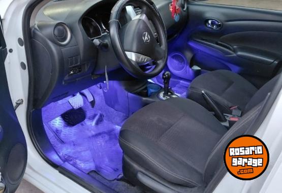 Autos - Nissan 2017 2017 GNC 155000Km - En Venta